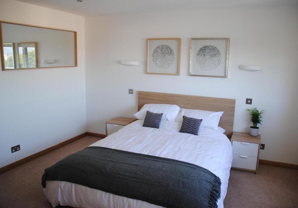 Executive 3 Bed Apartment 애버딘 외부 사진